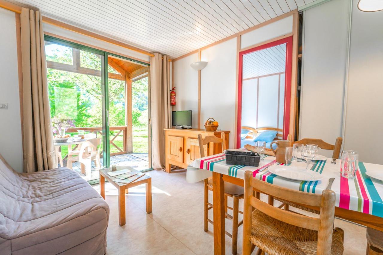 Les Chalets De Booz Saint-Germain-du-Teil 외부 사진