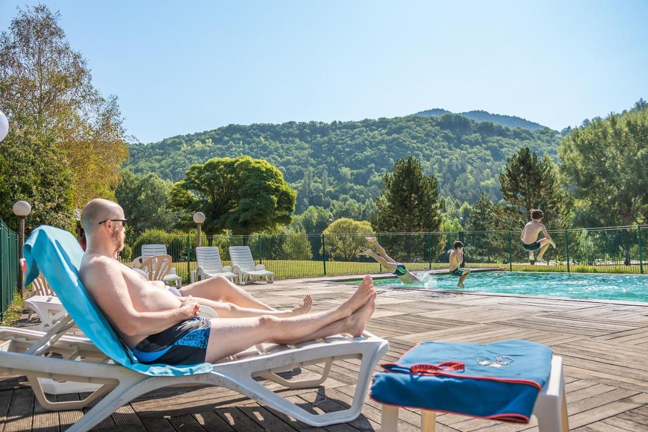 Les Chalets De Booz Saint-Germain-du-Teil 외부 사진
